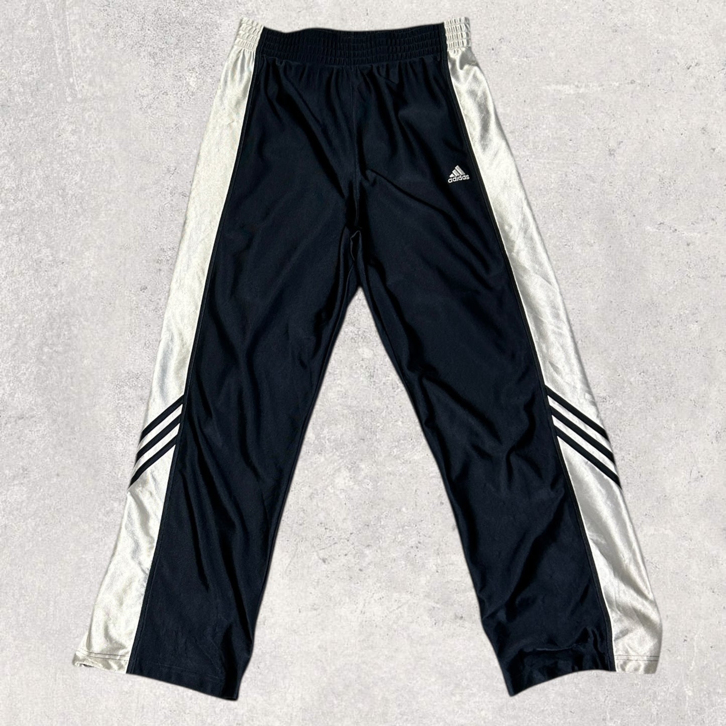 Adidas Verkkari housut (M)