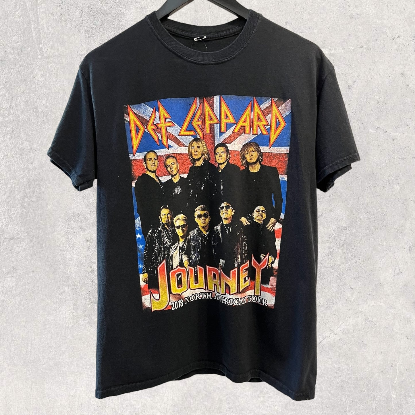 Def Leppard 2018 Band Shirt (M)